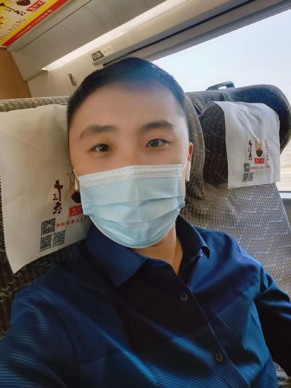 孤独的小屁猪的第二张照片--烟台相亲服务中心