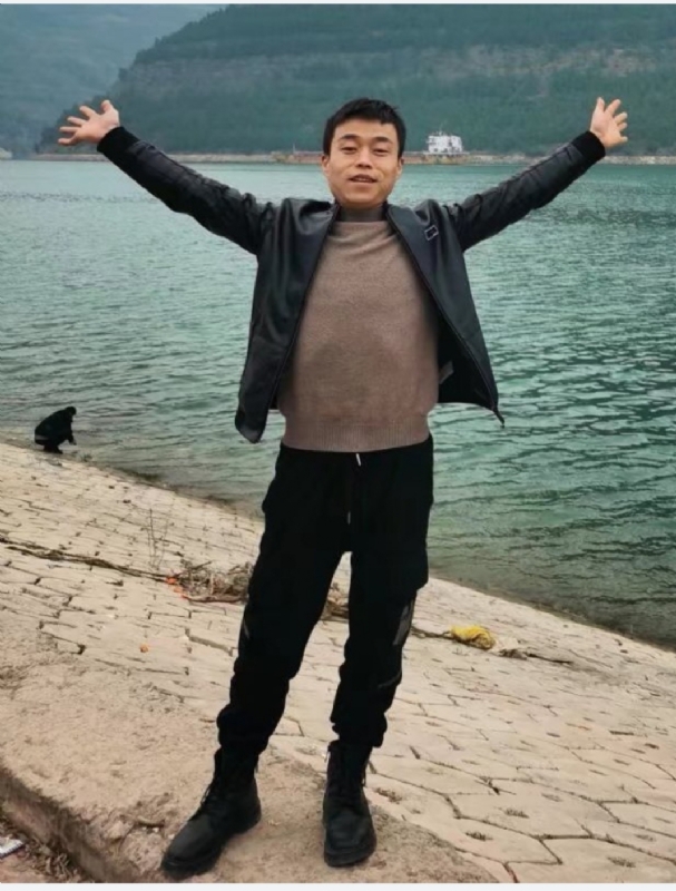 寂寞的风的第二张照片--烟台相亲服务中心