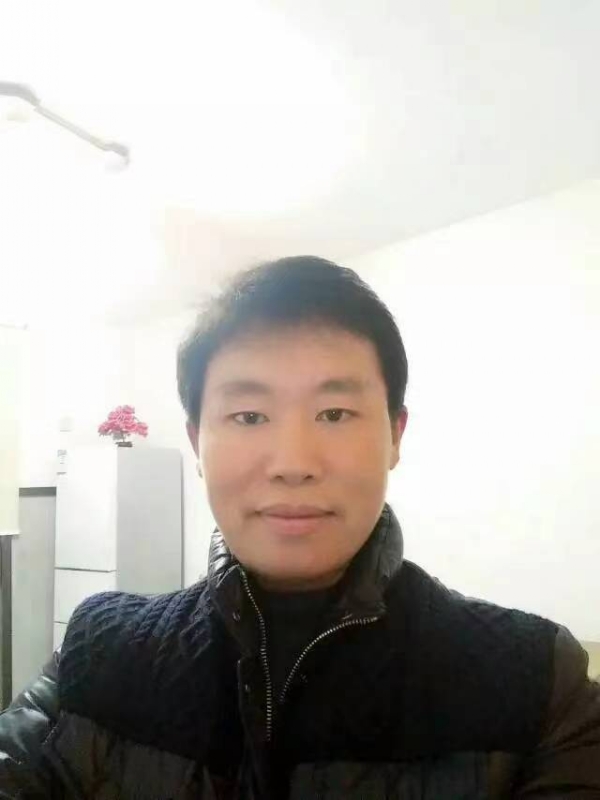 擎天柱的第二张照片--烟台相亲服务中心