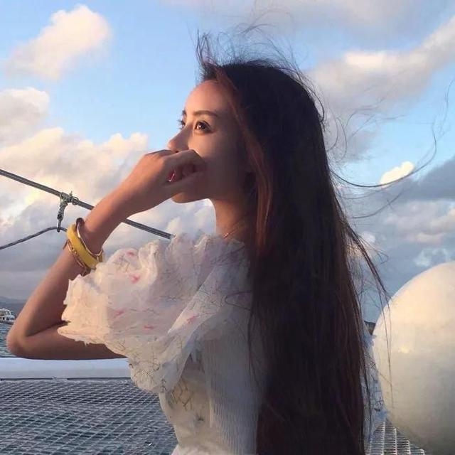 花想要的第一张照片--烟台相亲服务中心