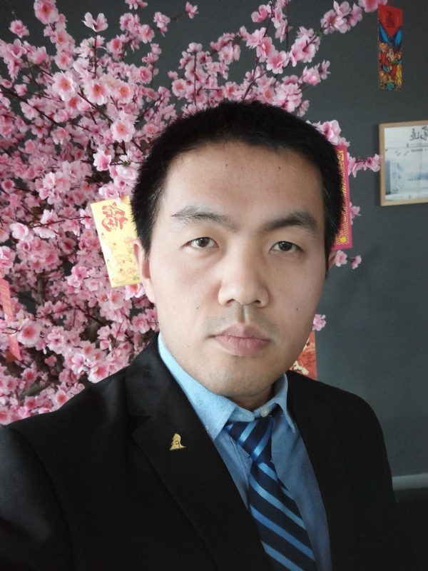 我就是个翻译的第二张照片--烟台相亲服务中心