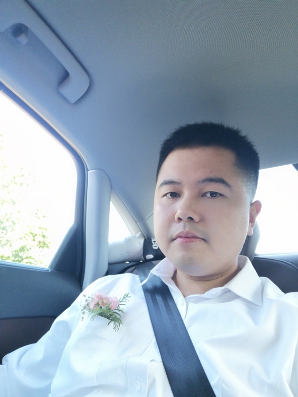 小阿郎的第一张照片--烟台相亲服务中心