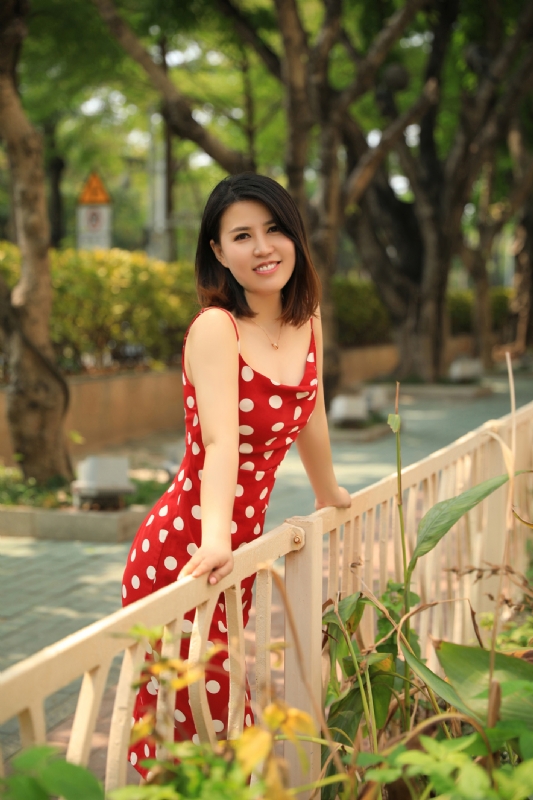 罗林的第五张照片--烟台相亲服务中心