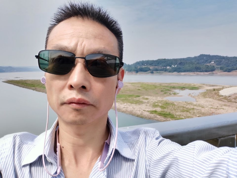 猪哥哥的第一张照片--烟台相亲服务中心