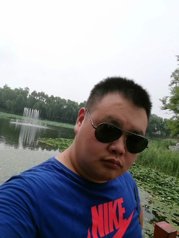 石头的第一张照片--烟台相亲服务中心