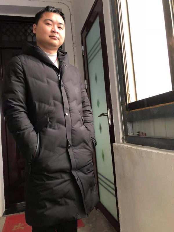 末端的第一张照片--烟台相亲服务中心