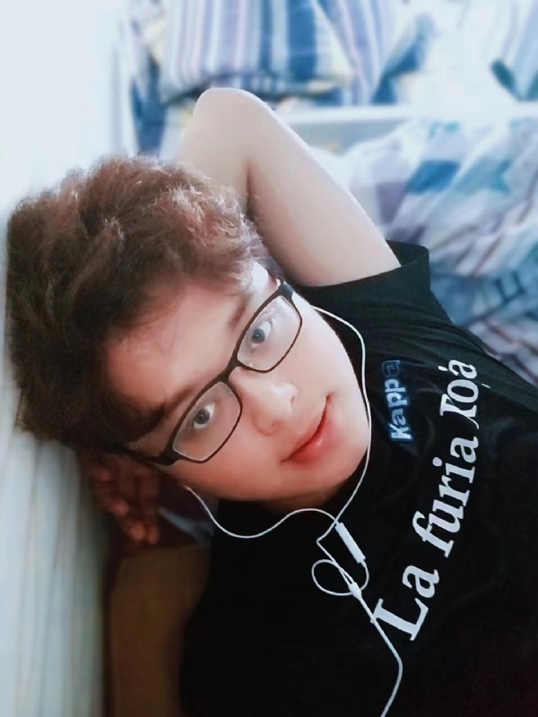 默铭芷的第一张照片--烟台相亲服务中心