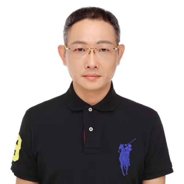 邱先森的第一张照片--烟台相亲服务中心