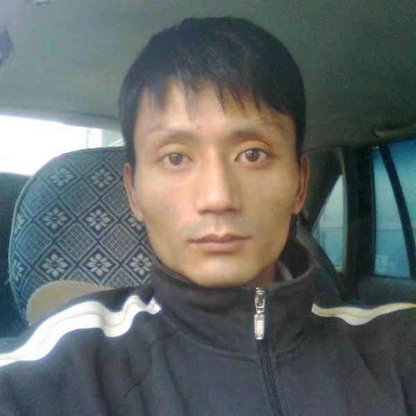 易心的第一张照片--烟台相亲服务中心