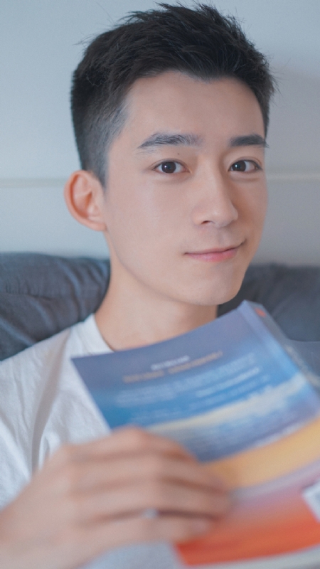 顾飞的第二张照片--烟台相亲服务中心