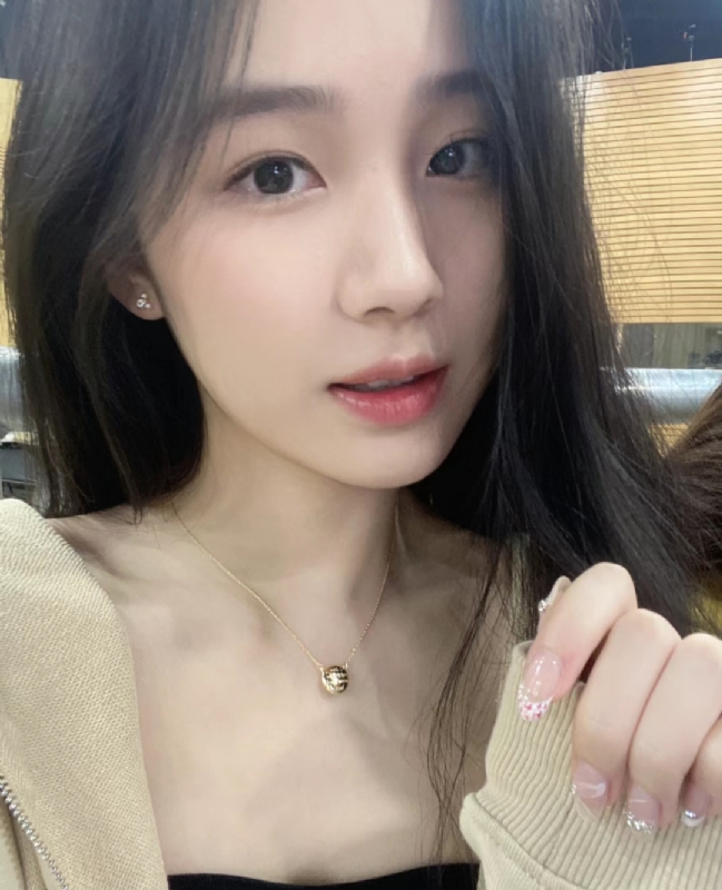 琪琪的第一张照片--烟台相亲服务中心