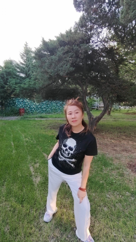 晚霞的第二张照片--烟台相亲服务中心