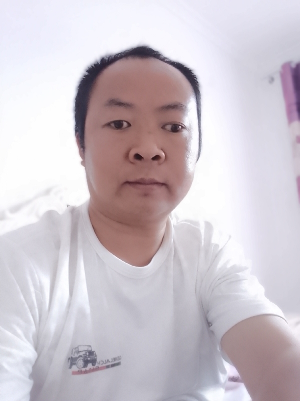 张家小伙子的第四张照片--烟台相亲服务中心