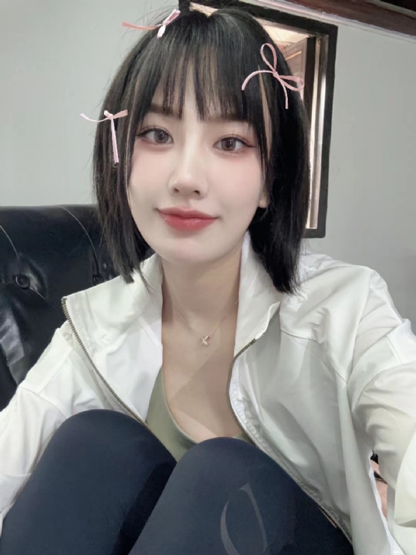 Alma的第一张照片--烟台相亲服务中心