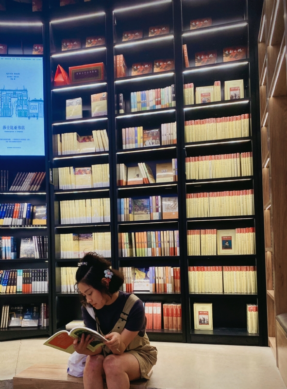 佳妹的第一张照片--烟台相亲服务中心