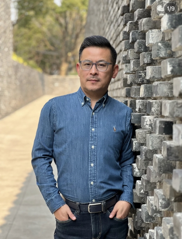 岁月不饶人的第一张照片--烟台相亲服务中心