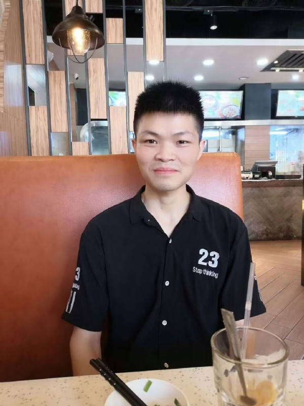 Mickey的第一张照片--烟台相亲服务中心