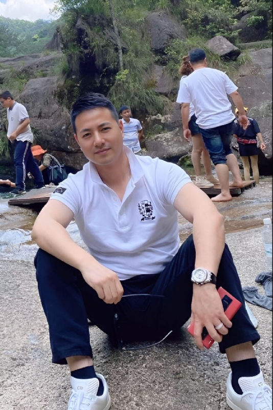 勿忘初心的第三张照片--烟台相亲服务中心