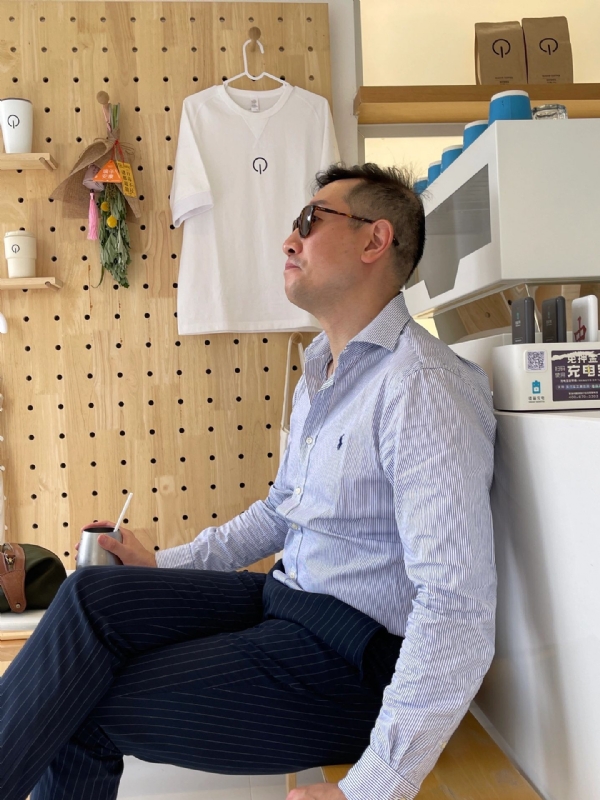 高陆的第二张照片--烟台相亲服务中心