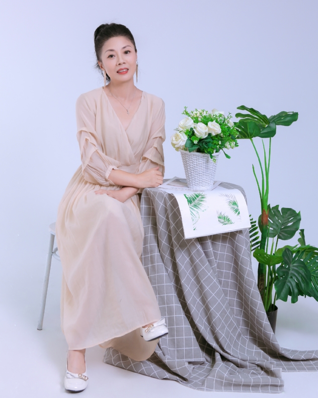 Anna的第一张照片--烟台相亲服务中心