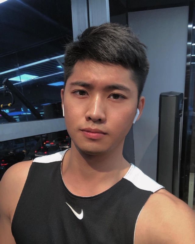 林毅的第一张照片--烟台相亲服务中心