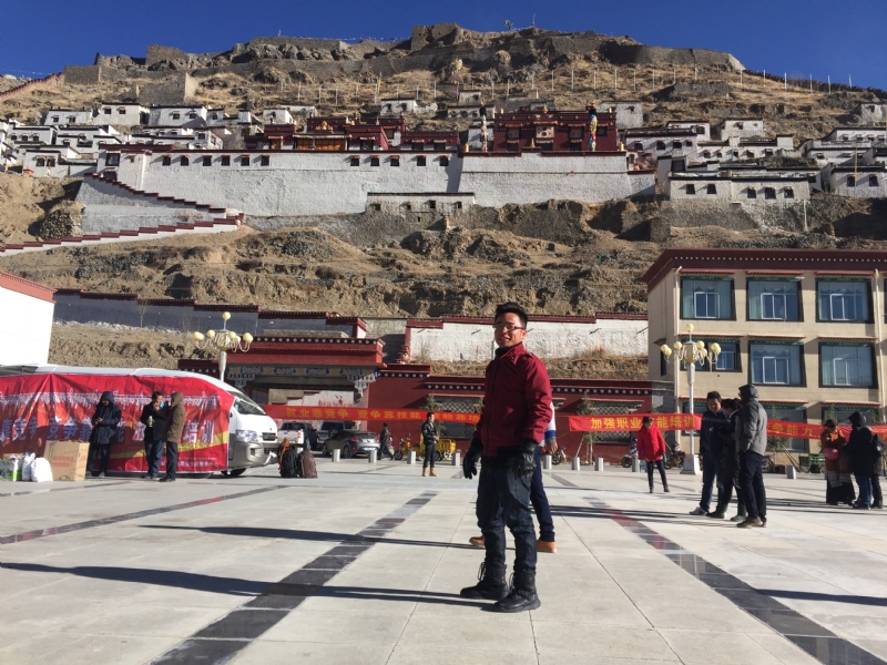 转身的第七张照片--烟台相亲服务中心