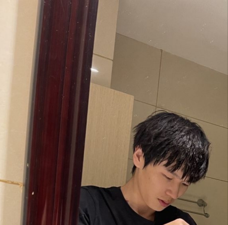 无眠的第一张照片--烟台相亲服务中心