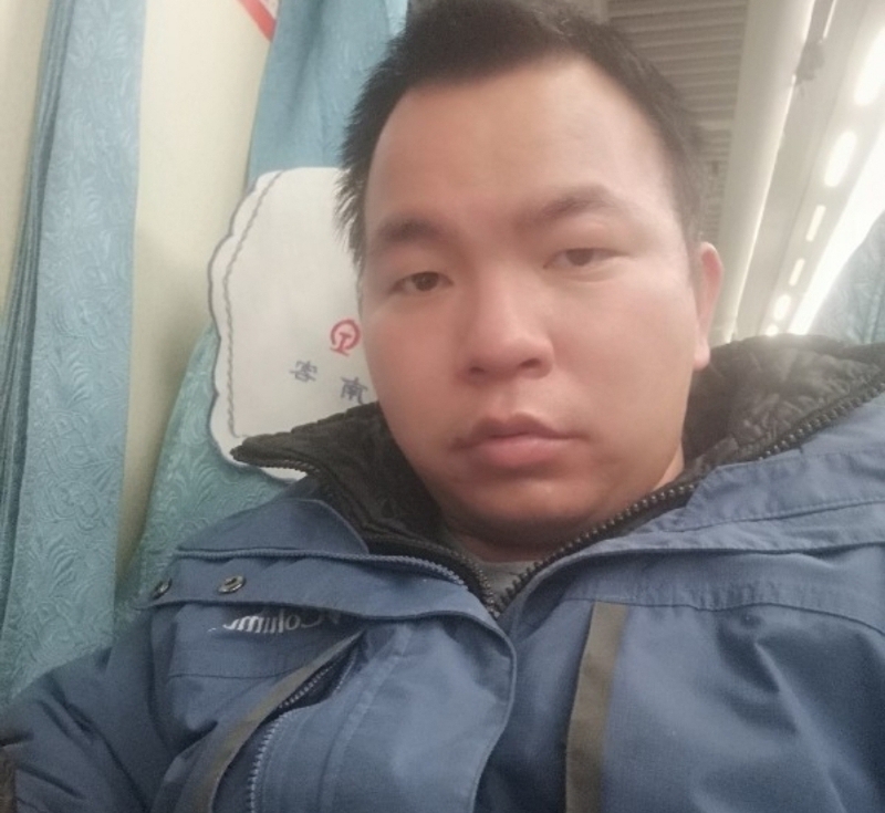 淡定的第一张照片--烟台相亲服务中心