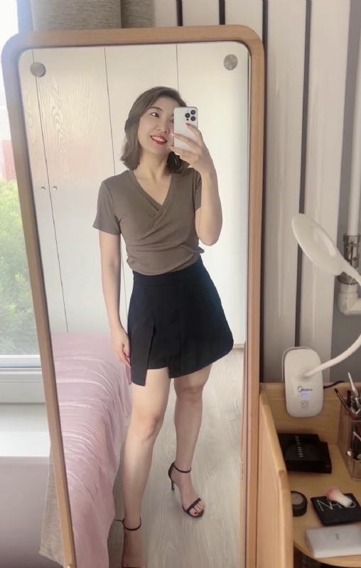 丽波的第二张照片--烟台相亲服务中心