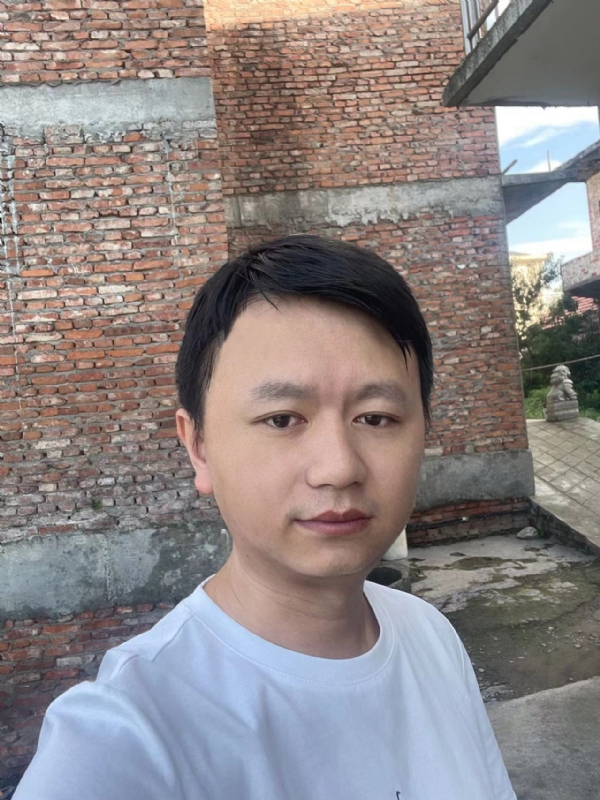 行人的第二张照片--烟台相亲服务中心