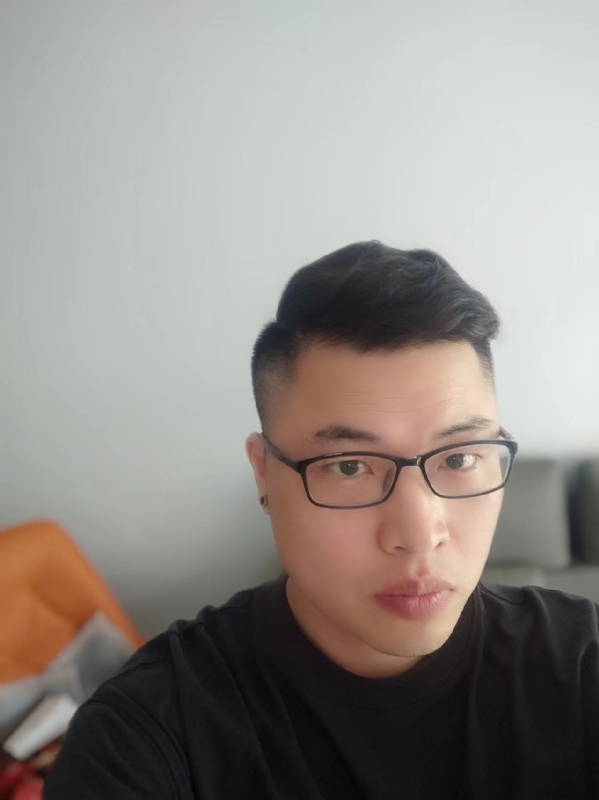 Vincent的第一张照片--烟台相亲服务中心