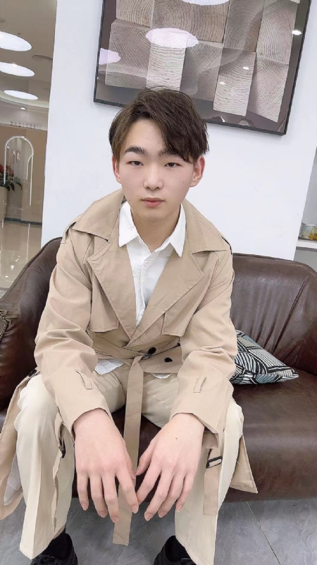 啊哲的第一张照片--烟台相亲服务中心