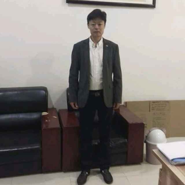 蓝天白云的第一张照片--烟台相亲服务中心