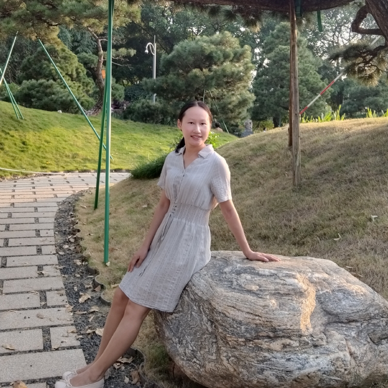 欣欣向荣的第一张照片--烟台相亲服务中心