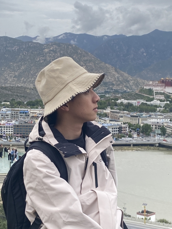 Lucky的第二张照片--烟台相亲服务中心