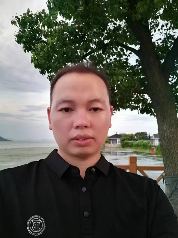 一起说晚安的第一张照片--烟台相亲服务中心