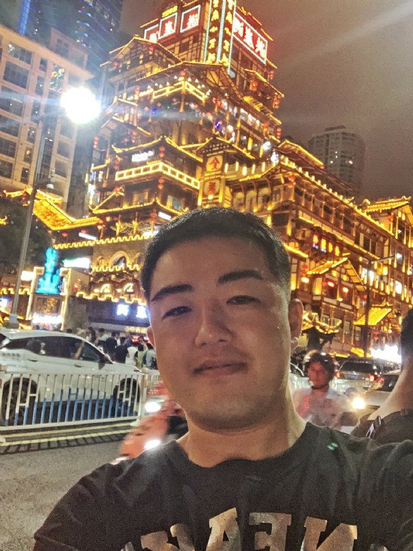 钢铁侠的第一张照片--烟台相亲服务中心