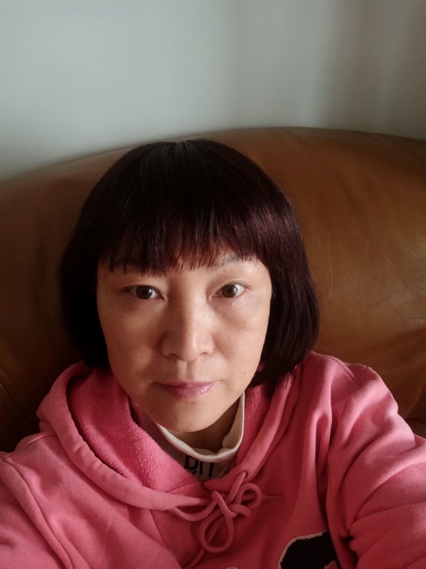 红玫瑰的第二张照片--烟台相亲服务中心