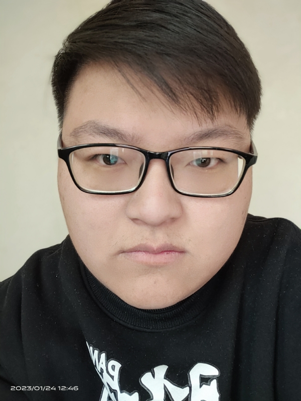 龙先生的第一张照片--烟台相亲服务中心