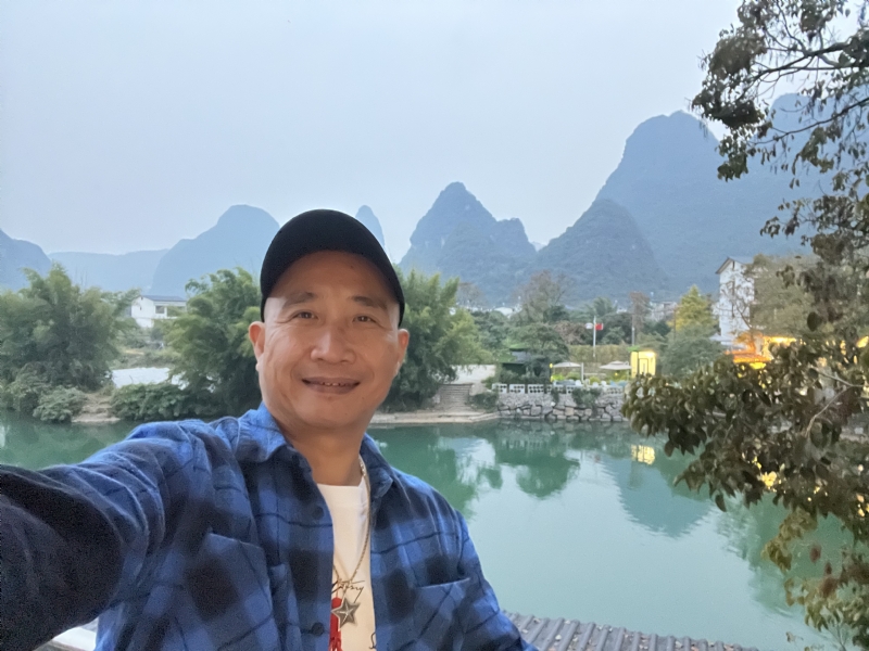 民叔叔的第一张照片--烟台相亲服务中心