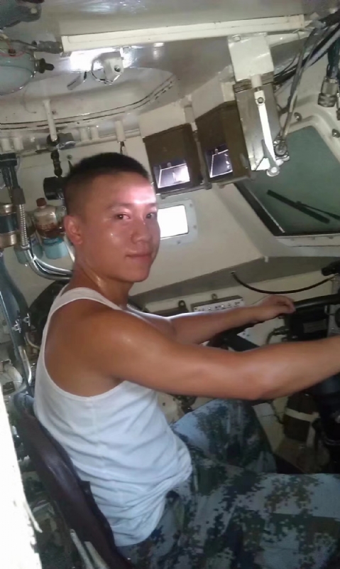 哥哥的第一张照片--烟台相亲服务中心