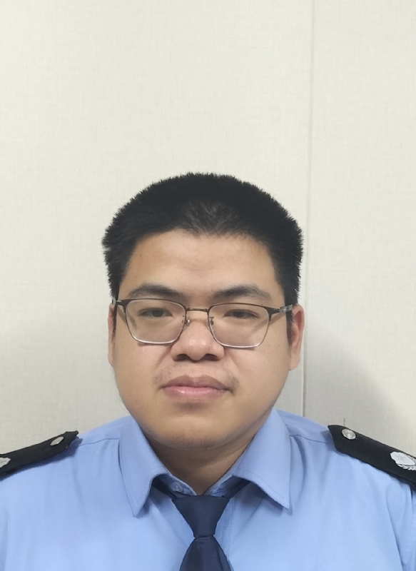 风雨同行的第一张照片--烟台相亲服务中心