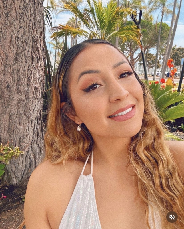 Tina的第一张照片--烟台相亲服务中心