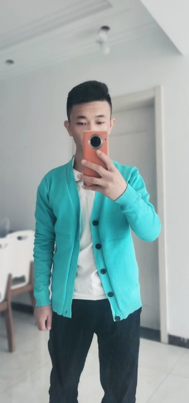 康荣振的第一张照片--烟台相亲服务中心