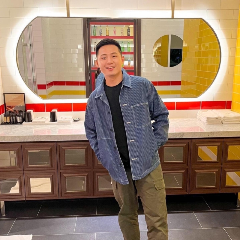 孤獨的男人的第一张照片--烟台相亲服务中心