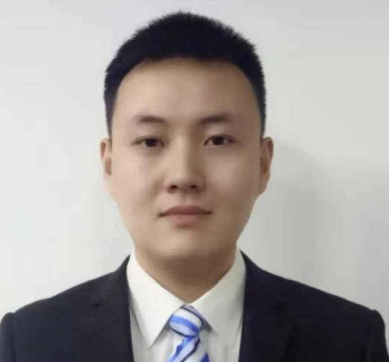 英俊潇洒的第一张照片--烟台相亲服务中心