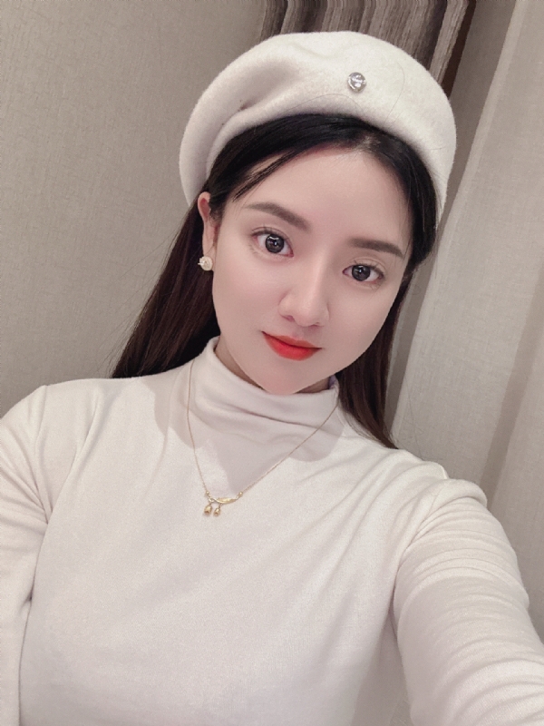 小玉的第一张照片--烟台相亲服务中心