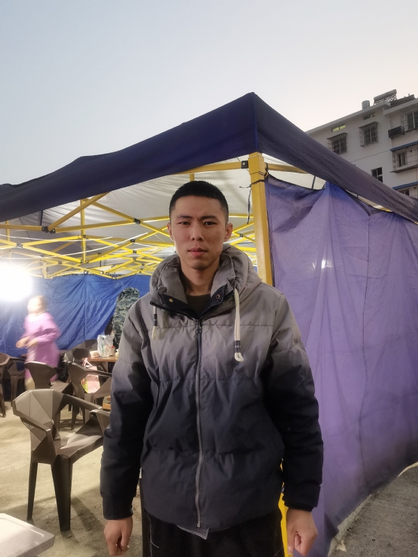 谁谁谁的第一张照片--烟台相亲服务中心