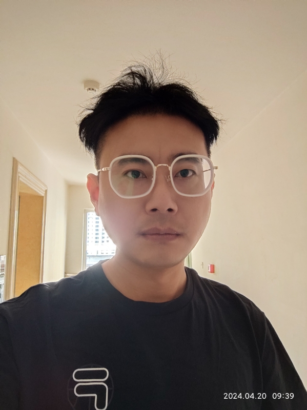 信带小李的第一张照片--烟台相亲服务中心