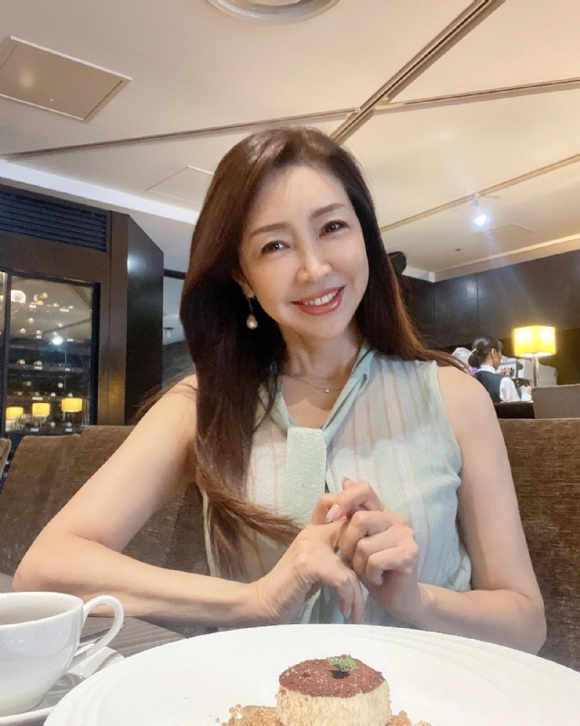 陳蓉秀的第一张照片--烟台相亲服务中心